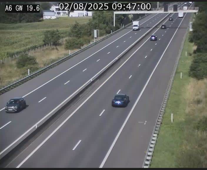 Traffic live webcam Luxembourg - Steinfort - A6 - BK 19.6 - direction Belgique