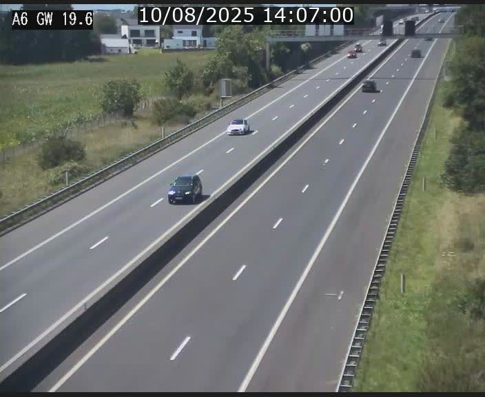 Traffic live webcam Luxembourg - Steinfort - A6 - BK 19.6 - direction Belgique