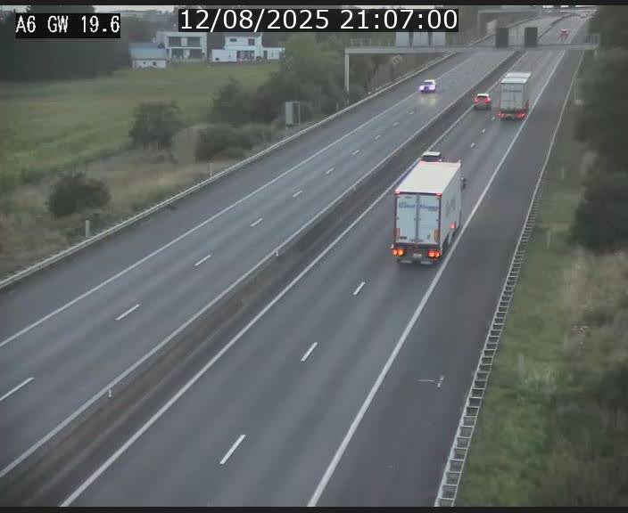 Traffic live webcam Luxembourg - Steinfort - A6 - BK 19.6 - direction Belgique