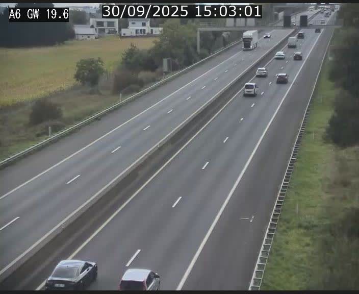 Traffic live webcam Luxembourg - Steinfort - A6 - BK 19.6 - direction Belgique