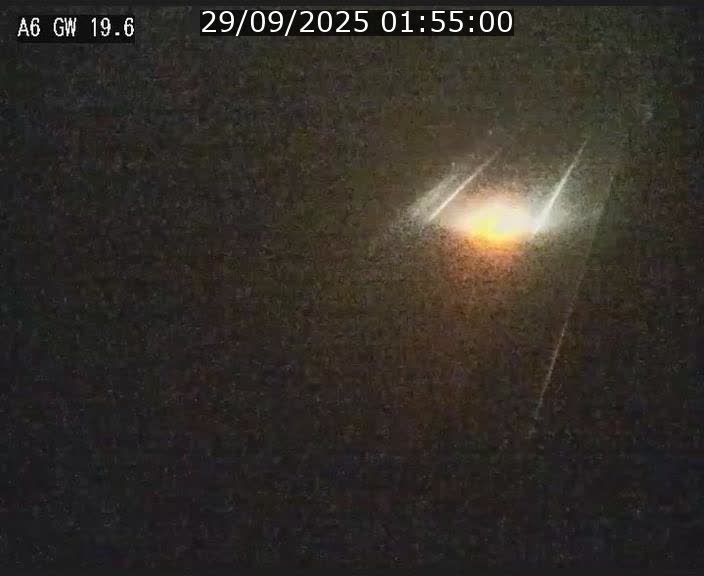 Traffic live webcam Luxembourg - Steinfort - A6 - BK 19.6 - direction Belgique