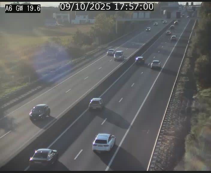 Traffic live webcam Luxembourg - Steinfort - A6 - BK 19.6 - direction Belgique