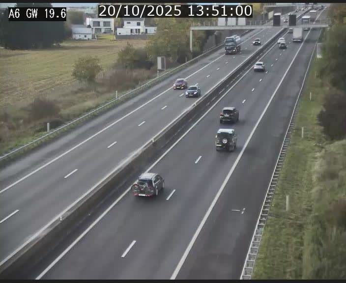 Traffic live webcam Luxembourg - Steinfort - A6 - BK 19.6 - direction Belgique