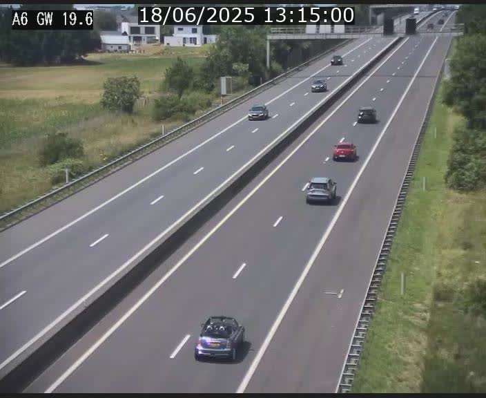 Traffic live webcam Luxembourg - Steinfort - A6 - BK 19.6 - direction Belgique