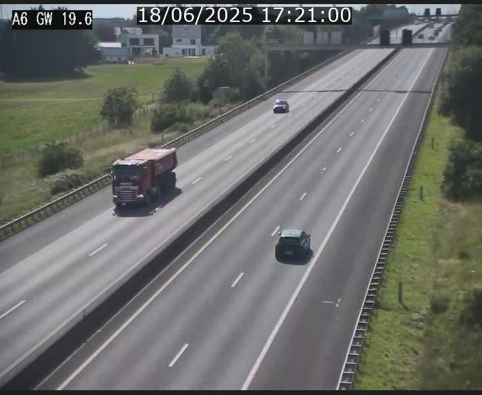 <h2>Traffic live webcam Luxembourg - Steinfort - A6 - BK 19.6 - direction Belgique</h2>