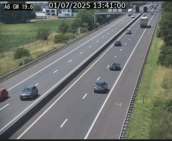 Traffic live webcam Luxembourg - Steinfort - A6 - BK 19.6 - direction Belgique