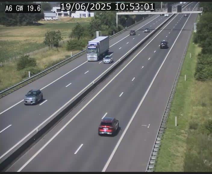 <h2>Traffic live webcam Luxembourg - Steinfort - A6 - BK 19.6 - direction Belgique</h2>