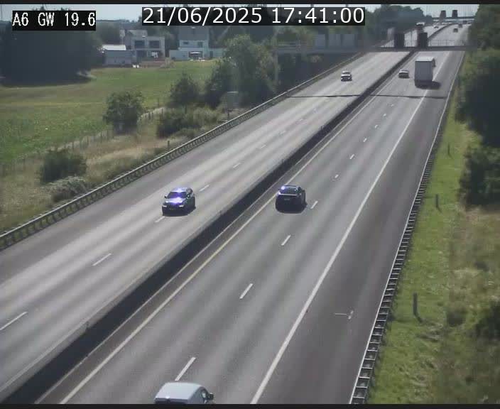 <h2>Traffic live webcam Luxembourg - Steinfort - A6 - BK 19.6 - direction Belgique</h2>