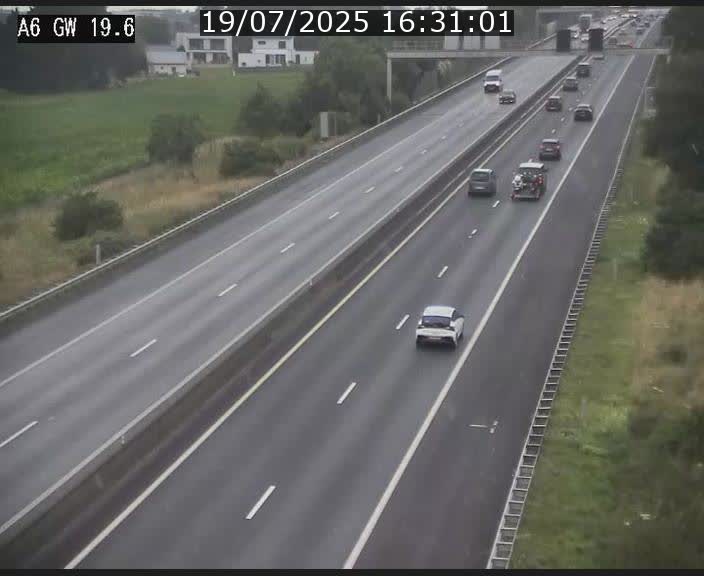 Traffic live webcam Luxembourg - Steinfort - A6 - BK 19.6 - direction Belgique