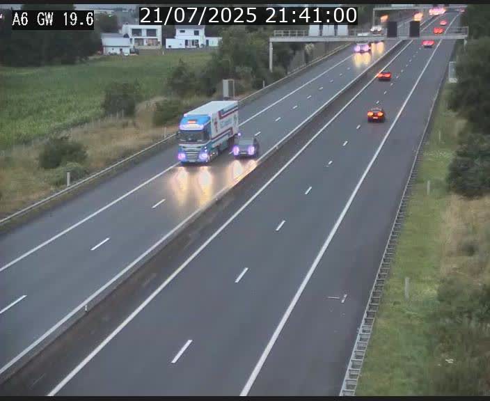 <h2>Traffic live webcam Luxembourg - Steinfort - A6 - BK 19.6 - direction Belgique</h2>