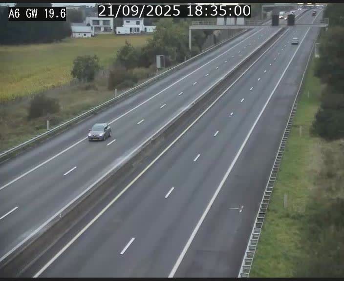 <h2>Traffic live webcam Luxembourg - Steinfort - A6 - BK 19.6 - direction Belgique</h2>