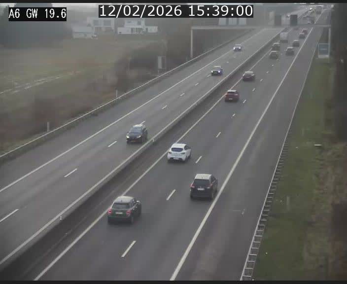 <h2>Traffic live webcam Luxembourg - Steinfort - A6 - BK 19.6 - direction Belgique</h2>