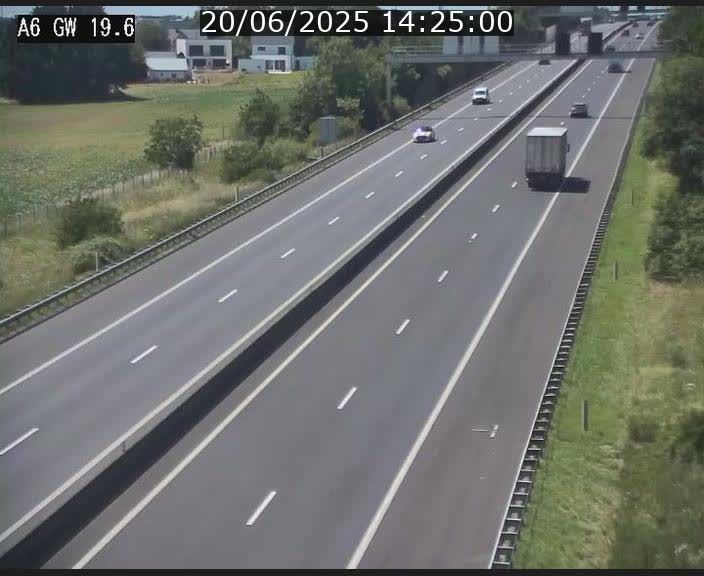 <h2>Traffic live webcam Luxembourg - Steinfort - A6 - BK 19.6 - direction Belgique</h2>