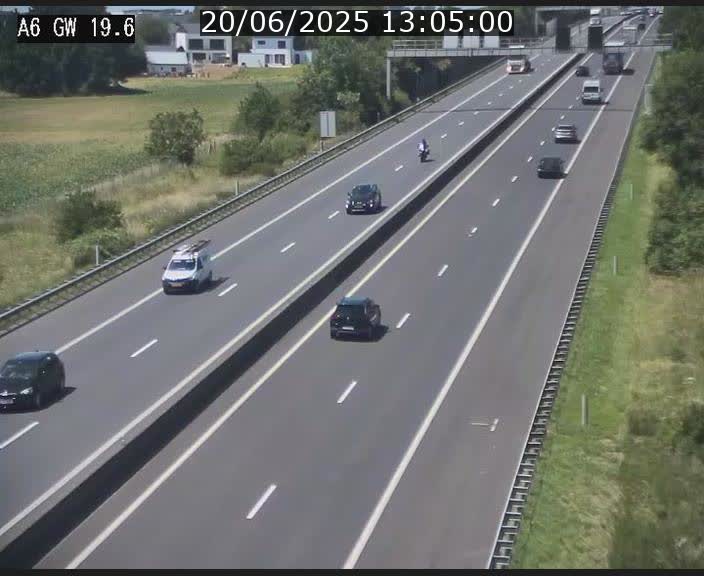 <h2>Traffic live webcam Luxembourg - Steinfort - A6 - BK 19.6 - direction Belgique</h2>