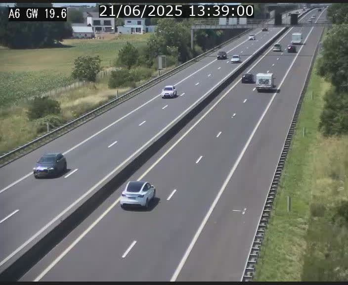 <h2>Traffic live webcam Luxembourg - Steinfort - A6 - BK 19.6 - direction Belgique</h2>