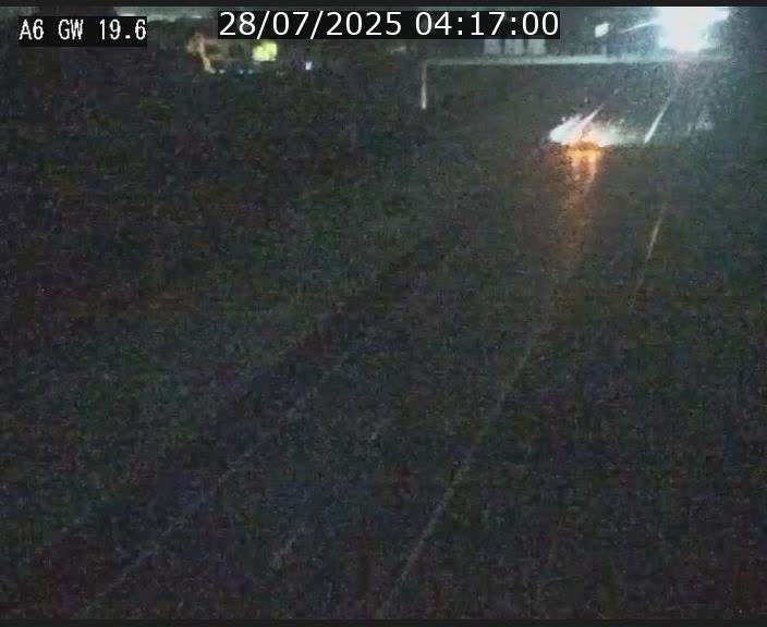 <h2>Traffic live webcam Luxembourg - Steinfort - A6 - BK 19.6 - direction Belgique</h2>