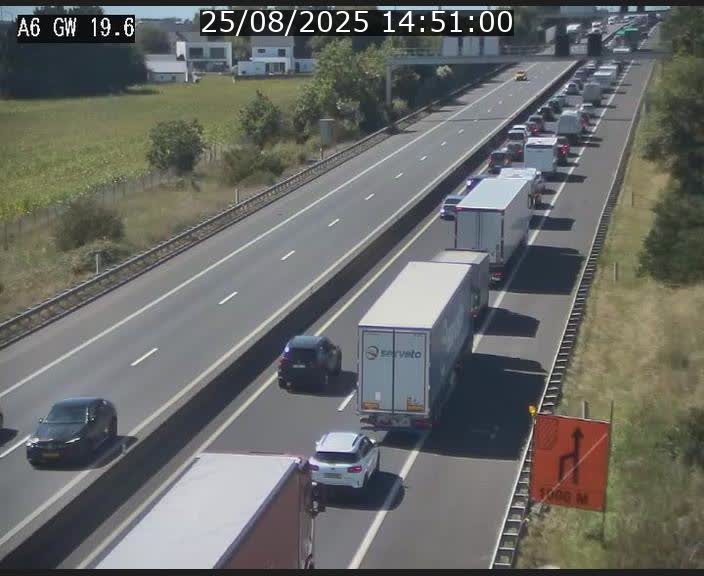 <h2>Traffic live webcam Luxembourg - Steinfort - A6 - BK 19.6 - direction Belgique</h2>