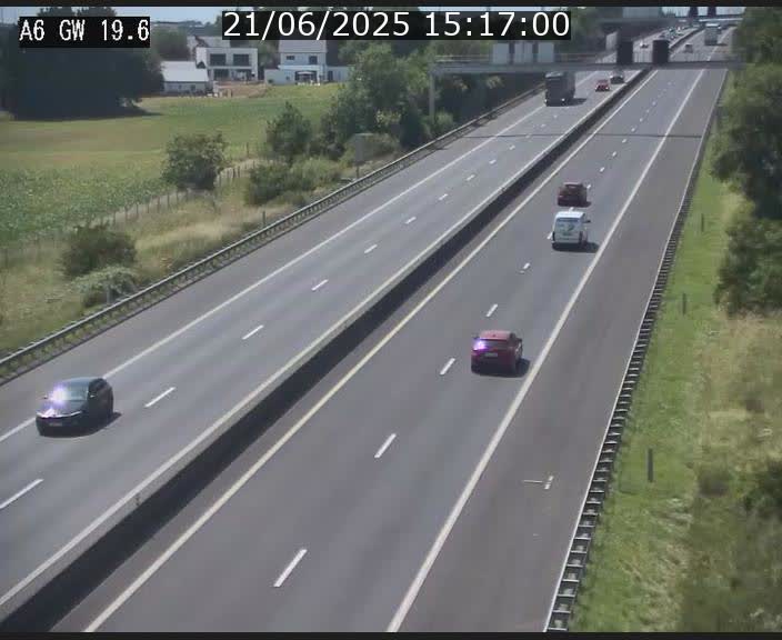 <h2>Traffic live webcam Luxembourg - Steinfort - A6 - BK 19.6 - direction Belgique</h2>