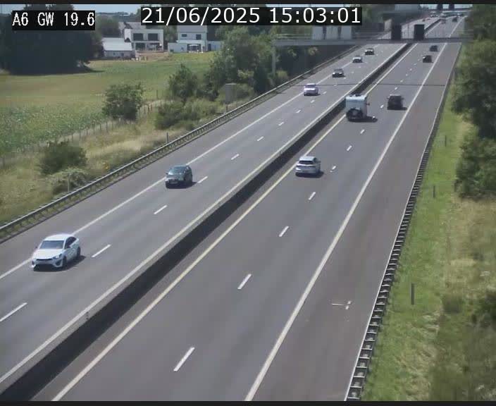 <h2>Traffic live webcam Luxembourg - Steinfort - A6 - BK 19.6 - direction Belgique</h2>