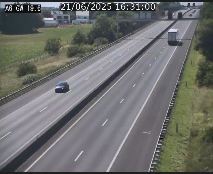 <h2>Traffic live webcam Luxembourg - Steinfort - A6 - BK 19.6 - direction Belgique</h2>