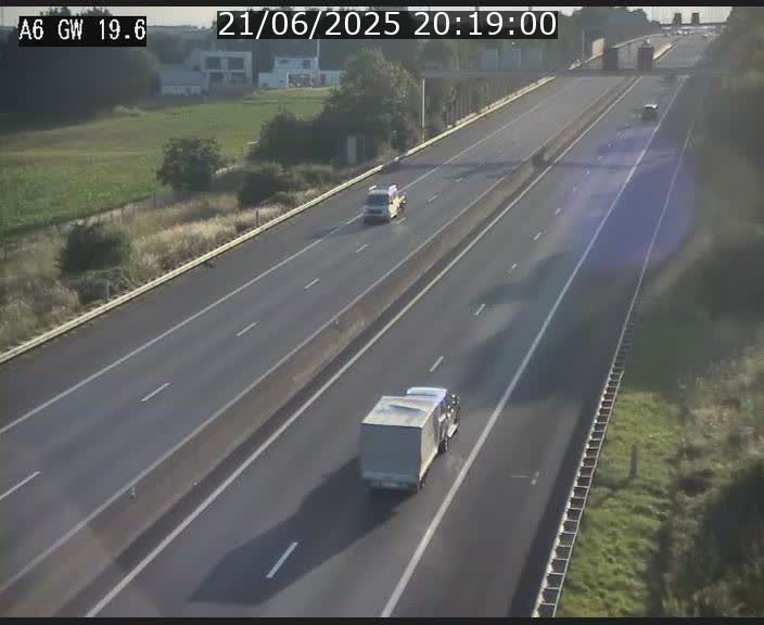 <h2>Traffic live webcam Luxembourg - Steinfort - A6 - BK 19.6 - direction Belgique</h2>