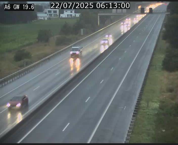 <h2>Traffic live webcam Luxembourg - Steinfort - A6 - BK 19.6 - direction Belgique</h2>