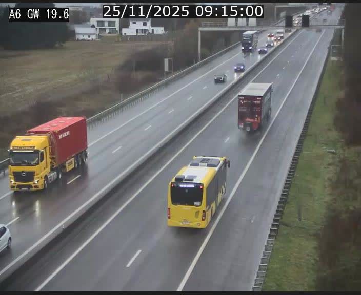 <h2>Traffic live webcam Luxembourg - Steinfort - A6 - BK 19.6 - direction Belgique</h2>