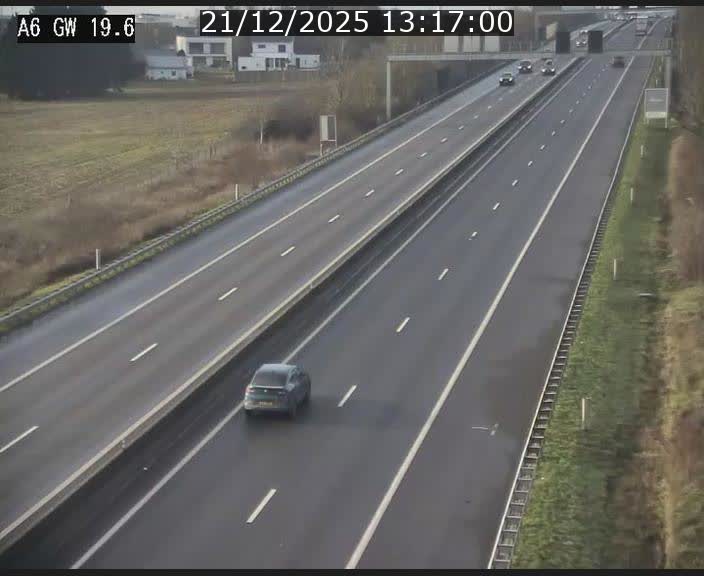 <h2>Traffic live webcam Luxembourg - Steinfort - A6 - BK 19.6 - direction Belgique</h2>