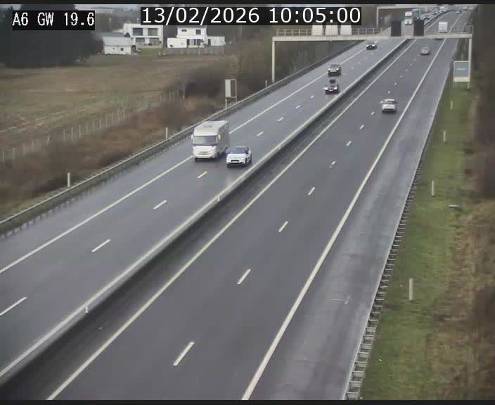 <h2>Traffic live webcam Luxembourg - Steinfort - A6 - BK 19.6 - direction Belgique</h2>