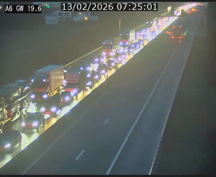<h2>Traffic live webcam Luxembourg - Steinfort - A6 - BK 19.6 - direction Belgique</h2>