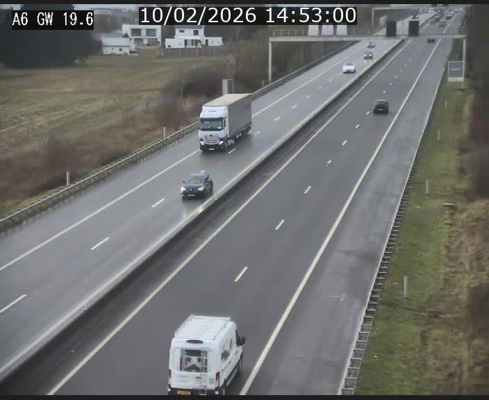 <h2>Traffic live webcam Luxembourg - Steinfort - A6 - BK 19.6 - direction Belgique</h2>