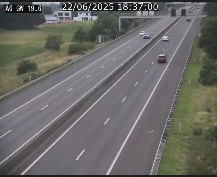 <h2>Traffic live webcam Luxembourg - Steinfort - A6 - BK 19.6 - direction Belgique</h2>