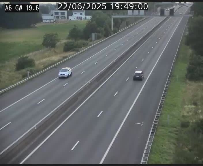 <h2>Traffic live webcam Luxembourg - Steinfort - A6 - BK 19.6 - direction Belgique</h2>