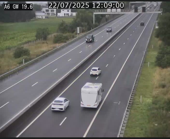 <h2>Traffic live webcam Luxembourg - Steinfort - A6 - BK 19.6 - direction Belgique</h2>