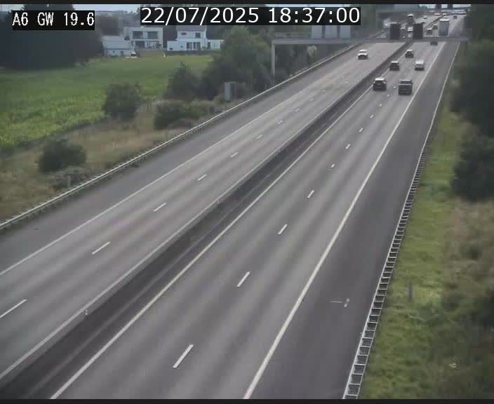 <h2>Traffic live webcam Luxembourg - Steinfort - A6 - BK 19.6 - direction Belgique</h2>