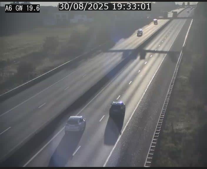 <h2>Traffic live webcam Luxembourg - Steinfort - A6 - BK 19.6 - direction Belgique</h2>