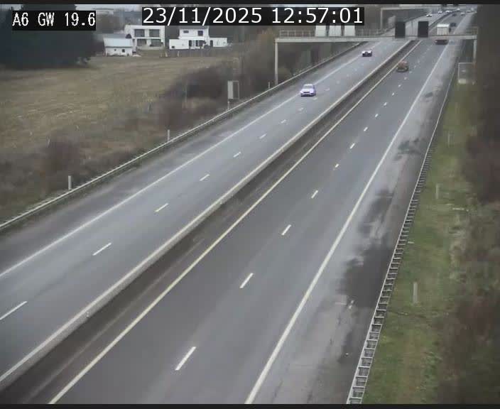 <h2>Traffic live webcam Luxembourg - Steinfort - A6 - BK 19.6 - direction Belgique</h2>