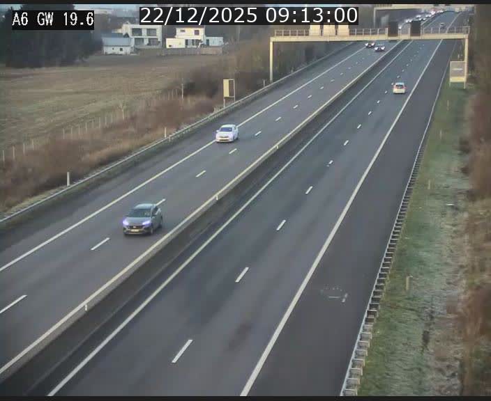 <h2>Traffic live webcam Luxembourg - Steinfort - A6 - BK 19.6 - direction Belgique</h2>