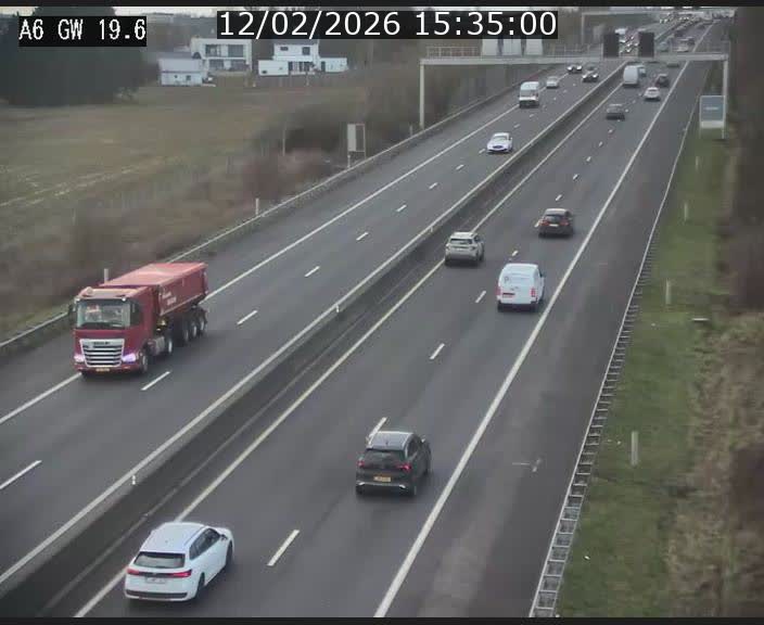 <h2>Traffic live webcam Luxembourg - Steinfort - A6 - BK 19.6 - direction Belgique</h2>