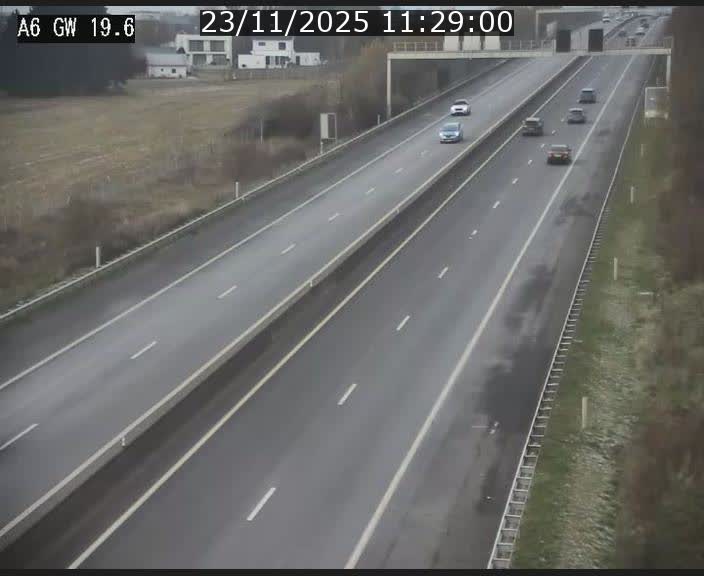 <h2>Traffic live webcam Luxembourg - Steinfort - A6 - BK 19.6 - direction Belgique</h2>