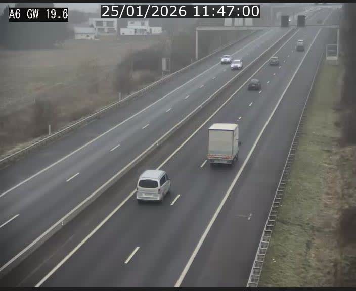 <h2>Traffic live webcam Luxembourg - Steinfort - A6 - BK 19.6 - direction Belgique</h2>