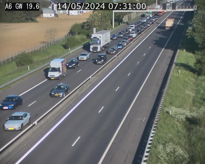 Traffic live webcam Luxembourg - Steinfort - A6 - BK 19.6 - direction Belgique