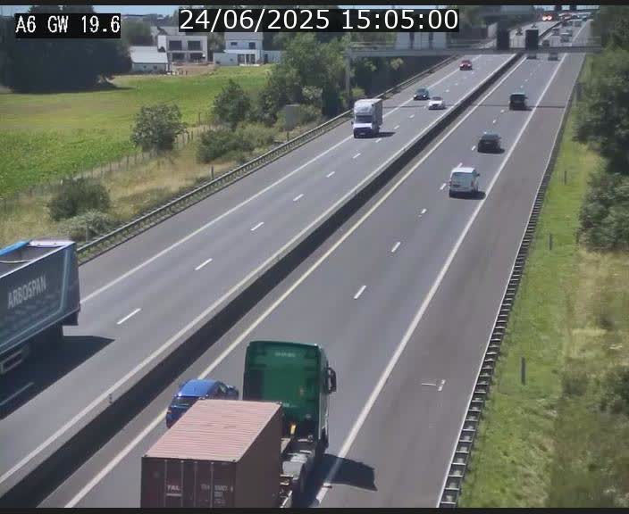 <h2>Traffic live webcam Luxembourg - Steinfort - A6 - BK 19.6 - direction Belgique</h2>