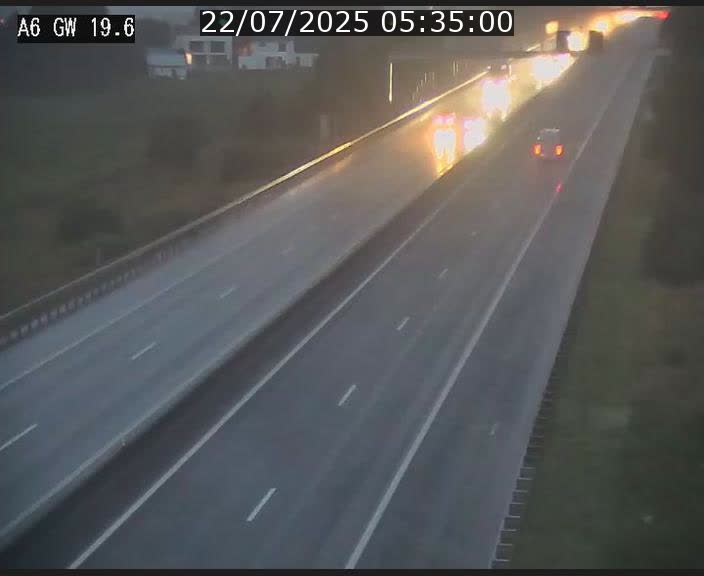 <h2>Traffic live webcam Luxembourg - Steinfort - A6 - BK 19.6 - direction Belgique</h2>