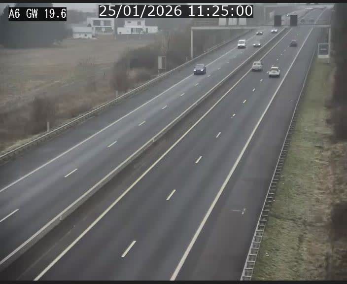 <h2>Traffic live webcam Luxembourg - Steinfort - A6 - BK 19.6 - direction Belgique</h2>