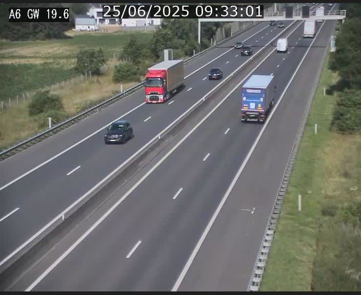 <h2>Traffic live webcam Luxembourg - Steinfort - A6 - BK 19.6 - direction Belgique</h2>
