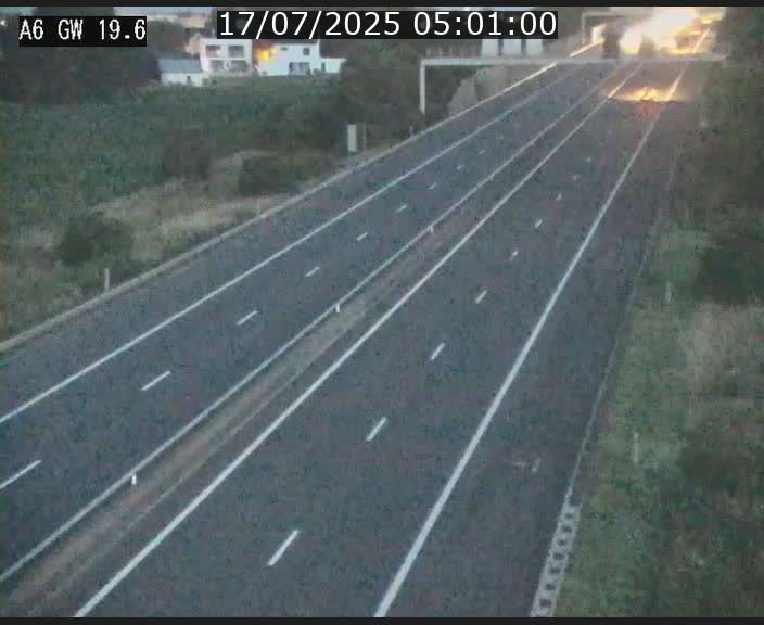 <h2>Traffic live webcam Luxembourg - Steinfort - A6 - BK 19.6 - direction Belgique</h2>