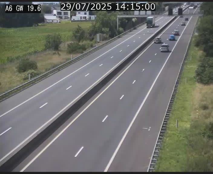 <h2>Traffic live webcam Luxembourg - Steinfort - A6 - BK 19.6 - direction Belgique</h2>