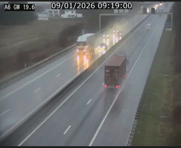 <h2>Traffic live webcam Luxembourg - Steinfort - A6 - BK 19.6 - direction Belgique</h2>