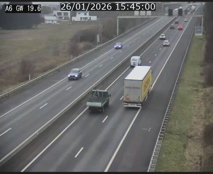 <h2>Traffic live webcam Luxembourg - Steinfort - A6 - BK 19.6 - direction Belgique</h2>